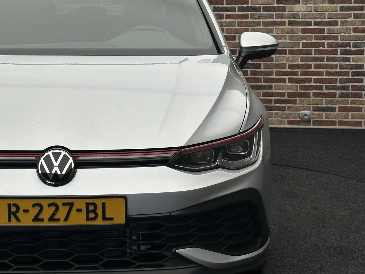 Volkswagen GOLF 2.0 TSI GTI Clubsport | Stage 2 | Panorama | IQ | Virtual | Downpipe