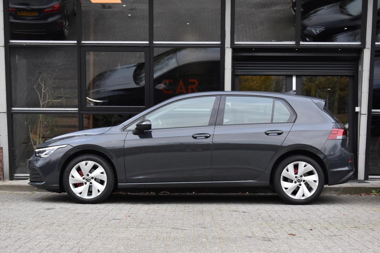 Volkswagen GOLF 1.5 TSI Life Business Lane ACC Keyless StuurVerw. Stoelvw