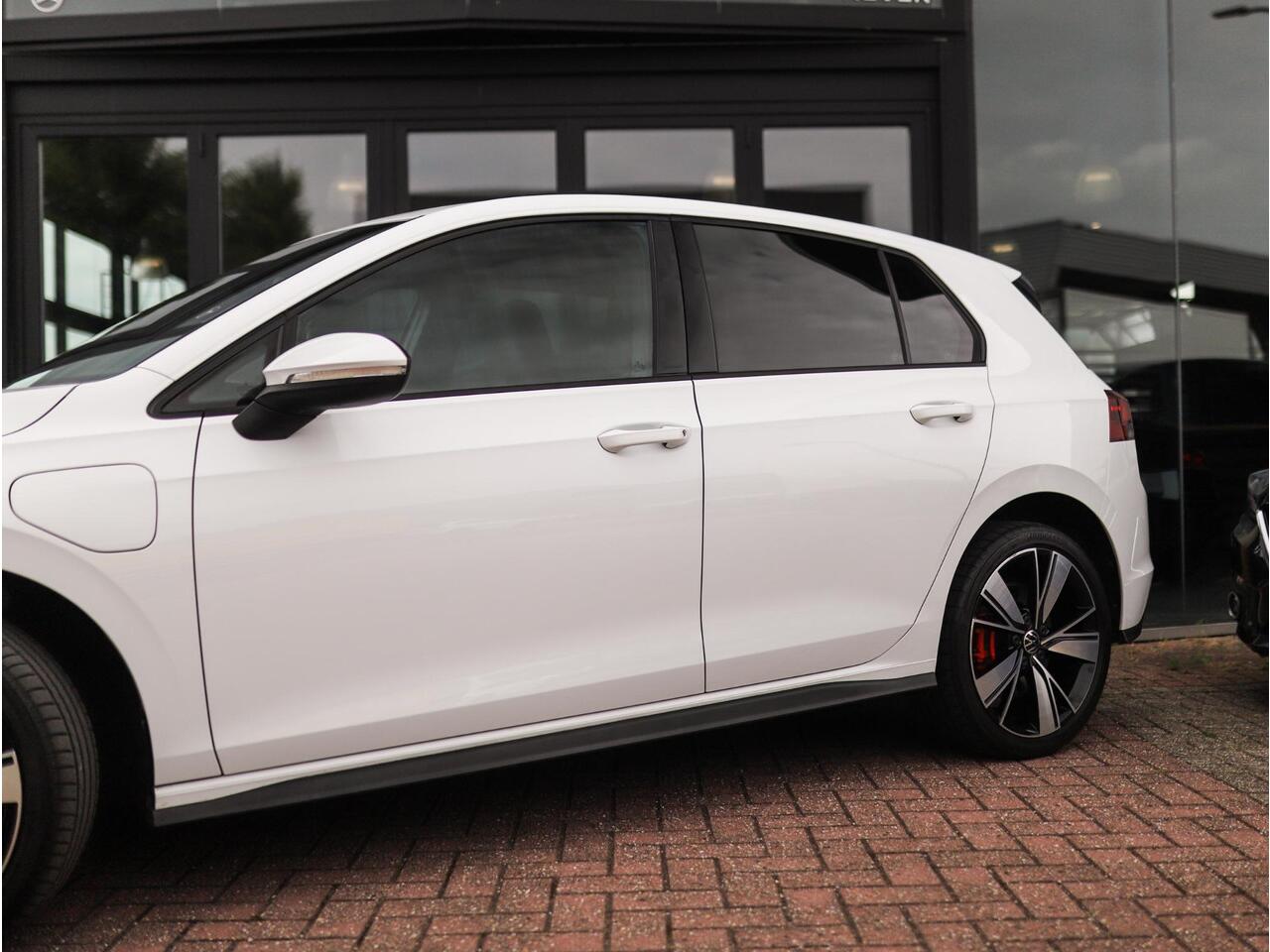 Volkswagen GOLF 1.4 eHybrid GTE | Stoel/Stuurverw. | Carplay | ACC | PDC | 3-Zone Airco