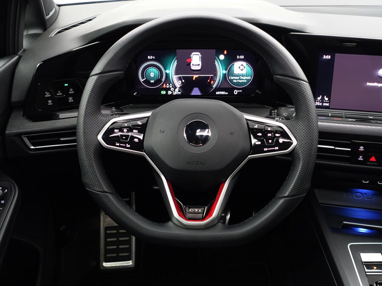 Volkswagen GOLF 2.0 TSI GTI Aut- Panoramadak, Harman Kardon, Sfeerverlichting, Stuur/Stoelverwarming, Park Pilot