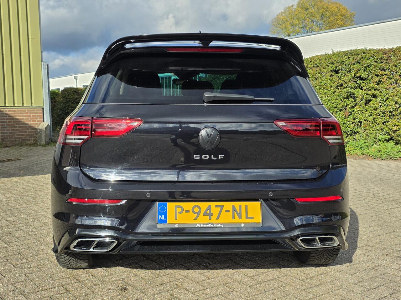 Volkswagen GOLF 1.0 TSi, NL auto! Carplay! Digi Dash! Spoilerset! Zondag OPEN!