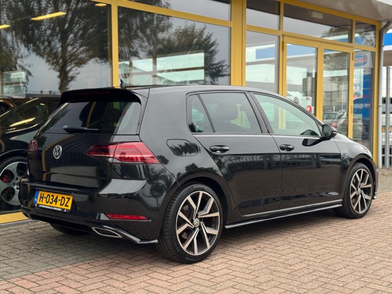 Volkswagen GOLF 1.5 TSI HL Bns R