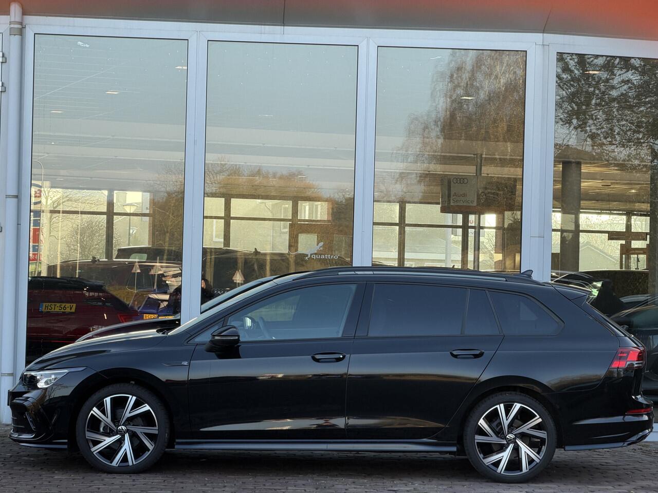 Volkswagen GOLF Variant 1.5 eTSI R-Line | Trekhaak | Camera | Stoel & stuurverwarming