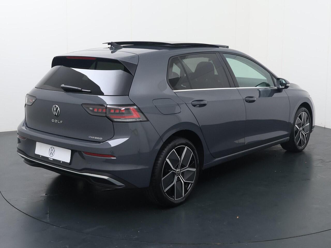 Volkswagen GOLF 8 Style Edition 1.5 eHybrid 150 kW / 204 PK DSG | Panoramadak |