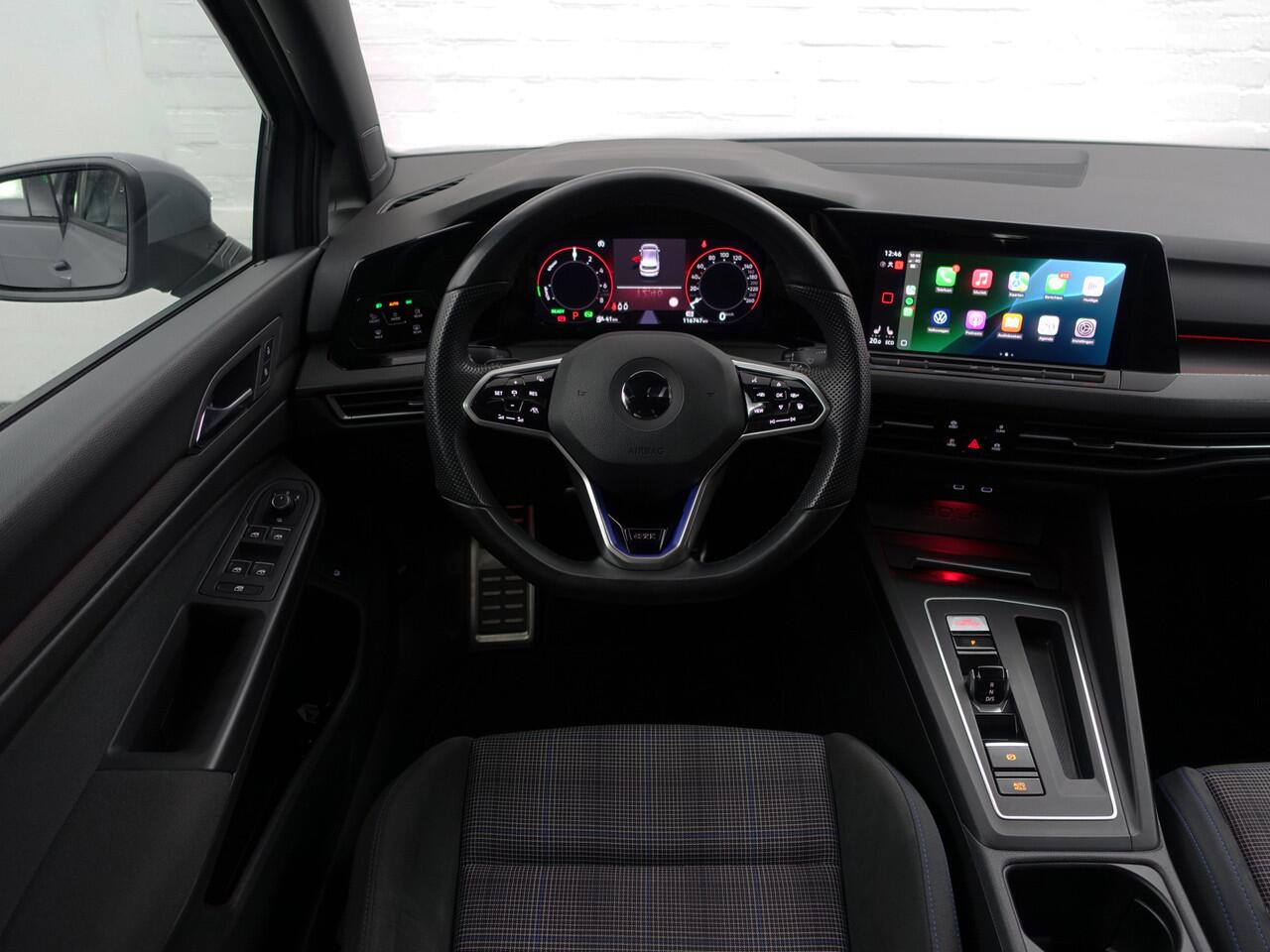 Volkswagen GOLF 1.4 eHybrid 245pk GTE- Panoramadak, Sfeerverlichting, Carplay, Android Auto, Stuur/Stoelverwarming