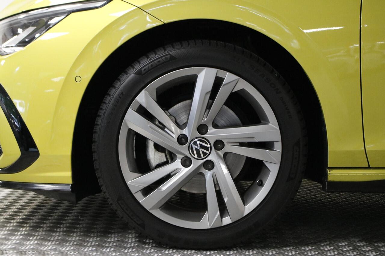 Volkswagen GOLF 1.5 eTSI R-Line Business+ 160 PK | Virtual Cockp. | Dab | Camera | Carplay