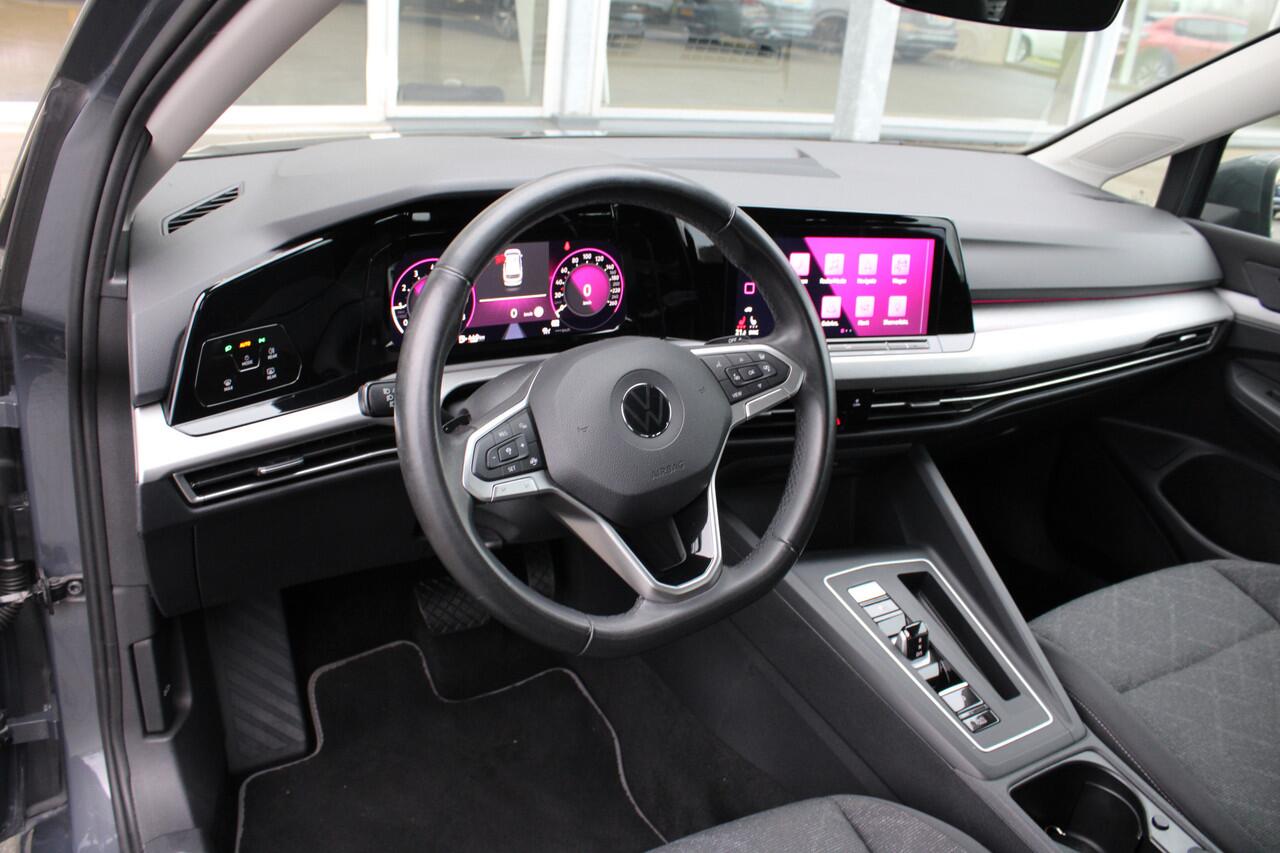 Volkswagen GOLF Variant 1.5 eTSI Automaat Life Business | Verw. Voorstoelen & stuurwiel | Trekhaak | Adapt. Cruise | PDC V+A | DAB |