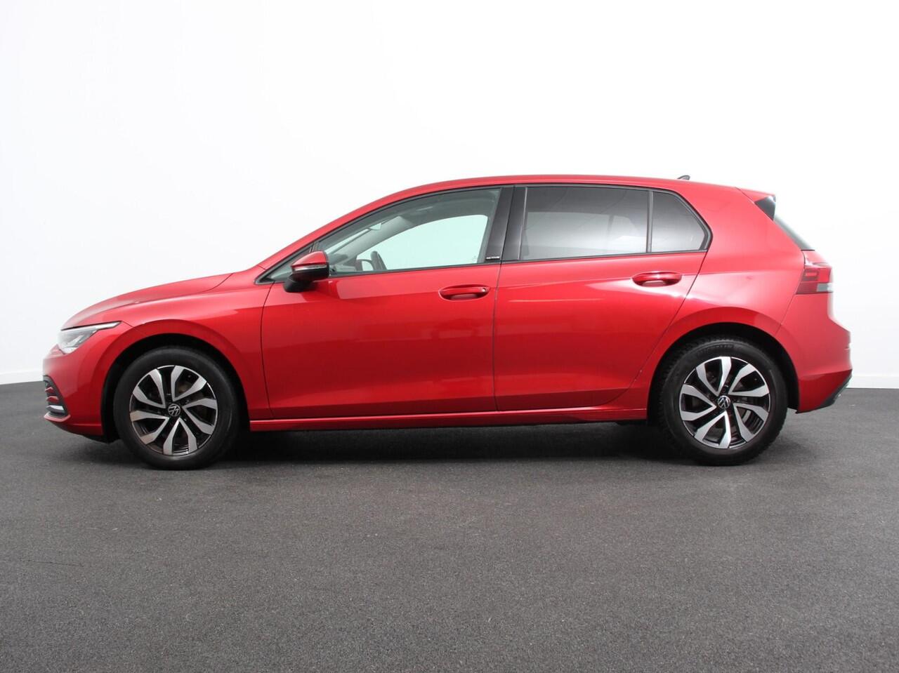 Volkswagen GOLF 1.0 eTSI 110pk DSG Active | Panorama dak | Navigatie | Climate Control | Adaptive Cruise Control | Virtual Cockpit | Stoelverwarming | Extra Getint Glas