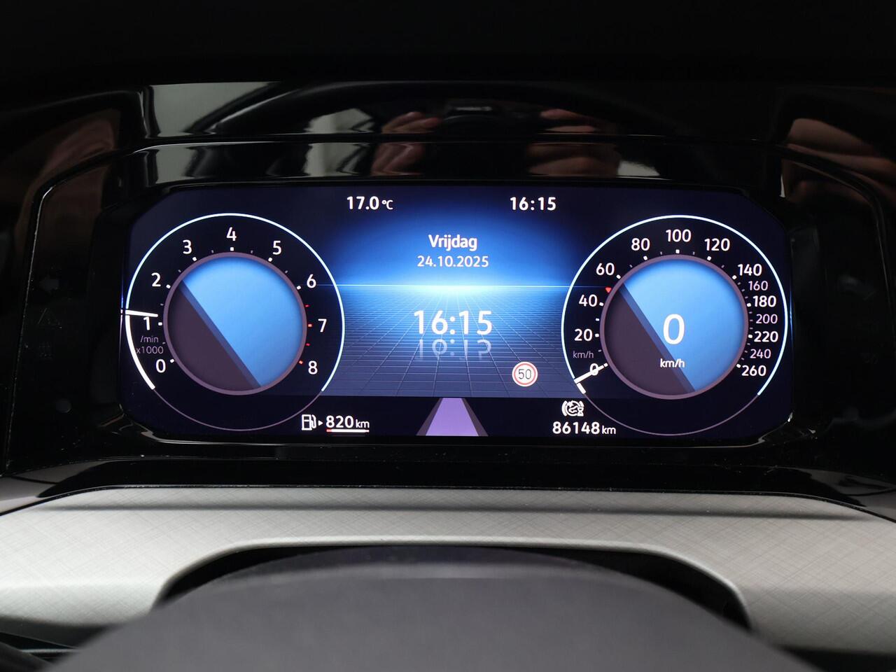 Volkswagen GOLF Variant 1.0 TSI Life | 110 PK | Achteruitrijcamera | Navigatiesysteem | Adaptive cruise control |