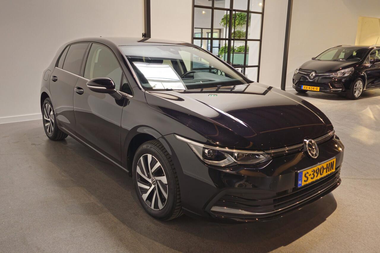 Volkswagen GOLF 1.4 eHybrid Style - Stoel/Stuurverwarming - Massagefunctie - Adaptive Cruise - Apple Carplay/Android auto Geheugenfunctie stoel/spiegels - Virtual Cockpit