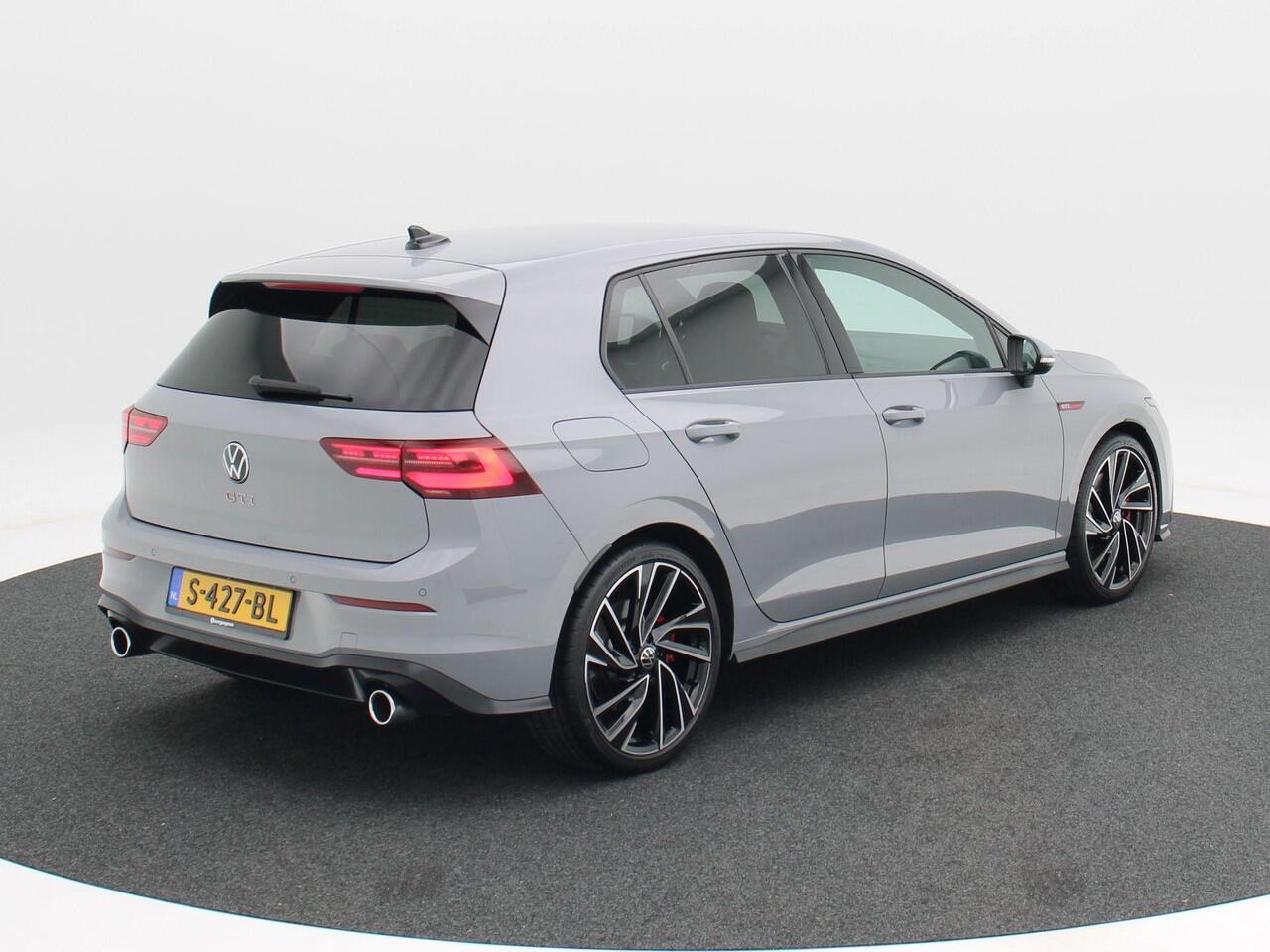 Volkswagen GOLF 2.0 TSi GTi 245 Pk Automaat | Harman Kardon | Virtual Cockpit | Adaptive Cruise | Achteruitrijcamera | Stoel- en Stuurverwarming| LED | 19 Inch | 53.366 Km