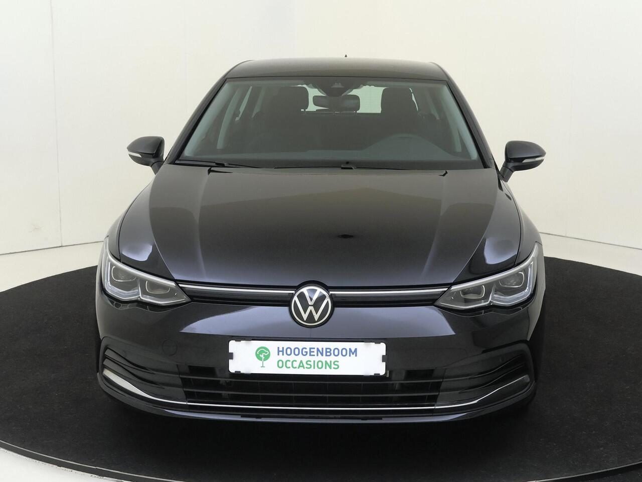 Volkswagen GOLF 1.4 eHybrid Style | SoH 89% | Standkachel | Stoel- en stuurwielverwarming | Navigatie | Adaptieve cruise control | Elektrisch verstelbare bestuurdersstoel met geheugen | CarPlay | Achterbank verwarmd |