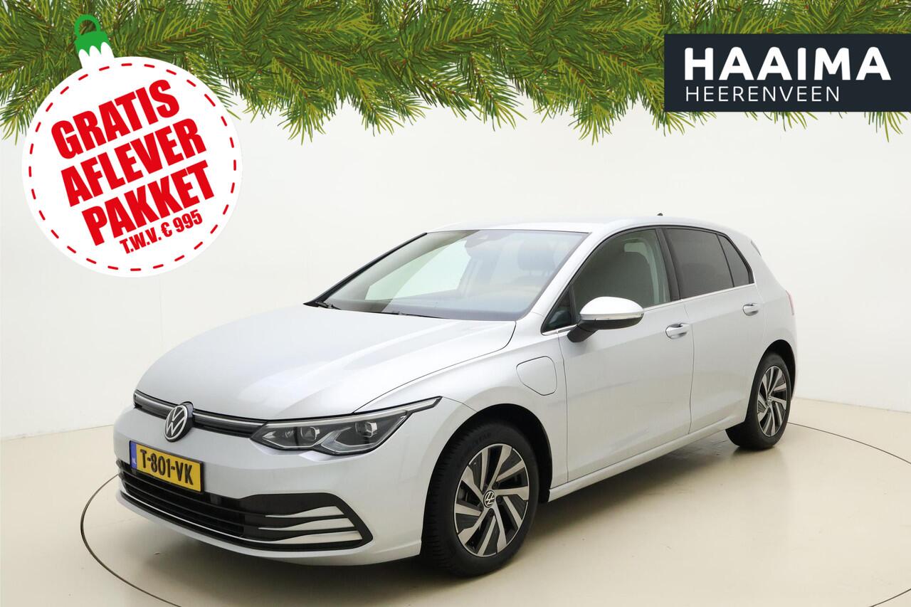 Volkswagen GOLF 1.4 eHybrid Style | Trekhaak | Navigatie |Apple Carplay/Android Auto | Adapt. Cruise | 3-Zone Clim. Control | LED koplampen