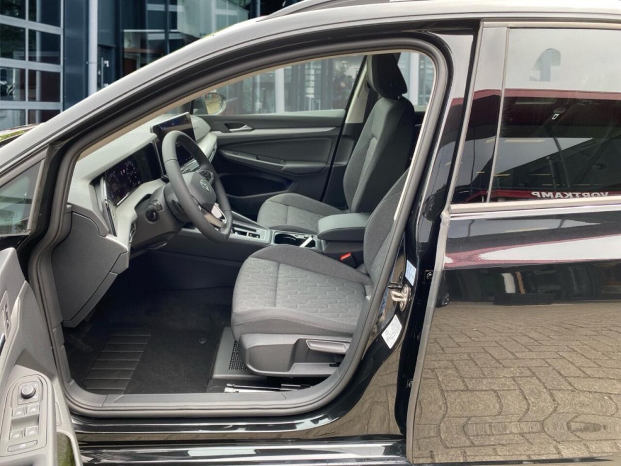 Volkswagen GOLF 1.5eTSI DSG 150 PK ACC/CAMERA/E-KLEP/CARPLAY/STUUR-STOELVERW