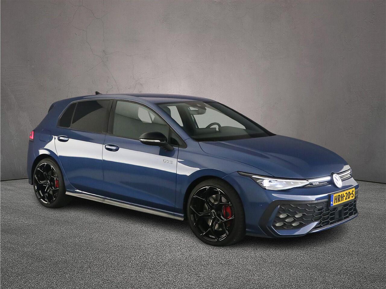 Volkswagen GOLF GTE 1.5 eHybrid 272pk DSG Automaat Black Style, Adaptive cruise control, LED matrix koplampen, Navigatie, Achteruitrijcamera, Stoelverwarming, Stuurwiel verwarmd