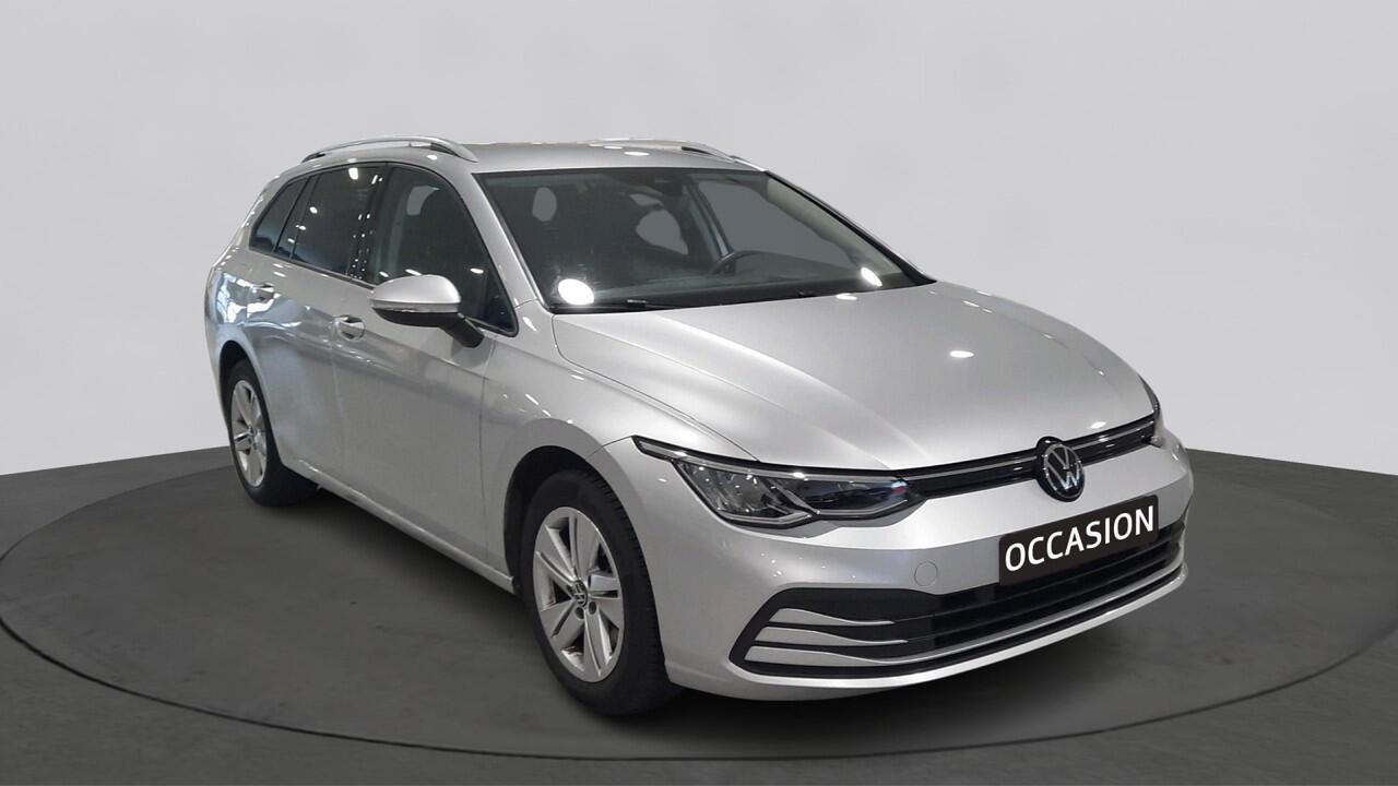 Volkswagen GOLF Variant 1.0 TSI Life Business | Camera | Ergonomische stoel | App Connect | Navigatie |