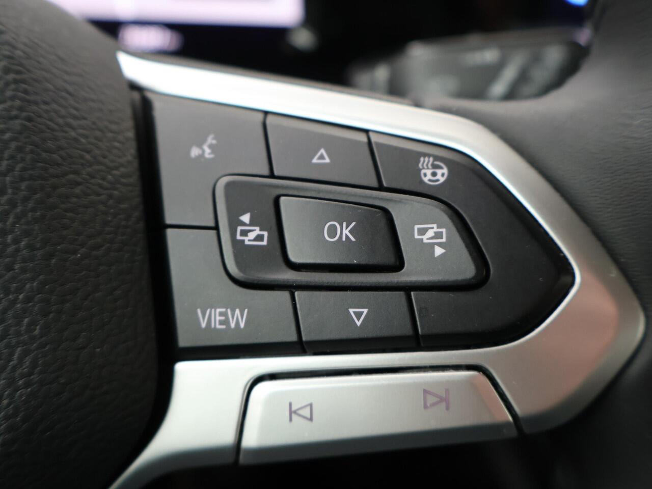 Volkswagen GOLF Variant 1.0 TSI Life Business | 110 PK | Trekhaak wegklapbaar | Achteruitrijcamera | Adaptive cruise control |