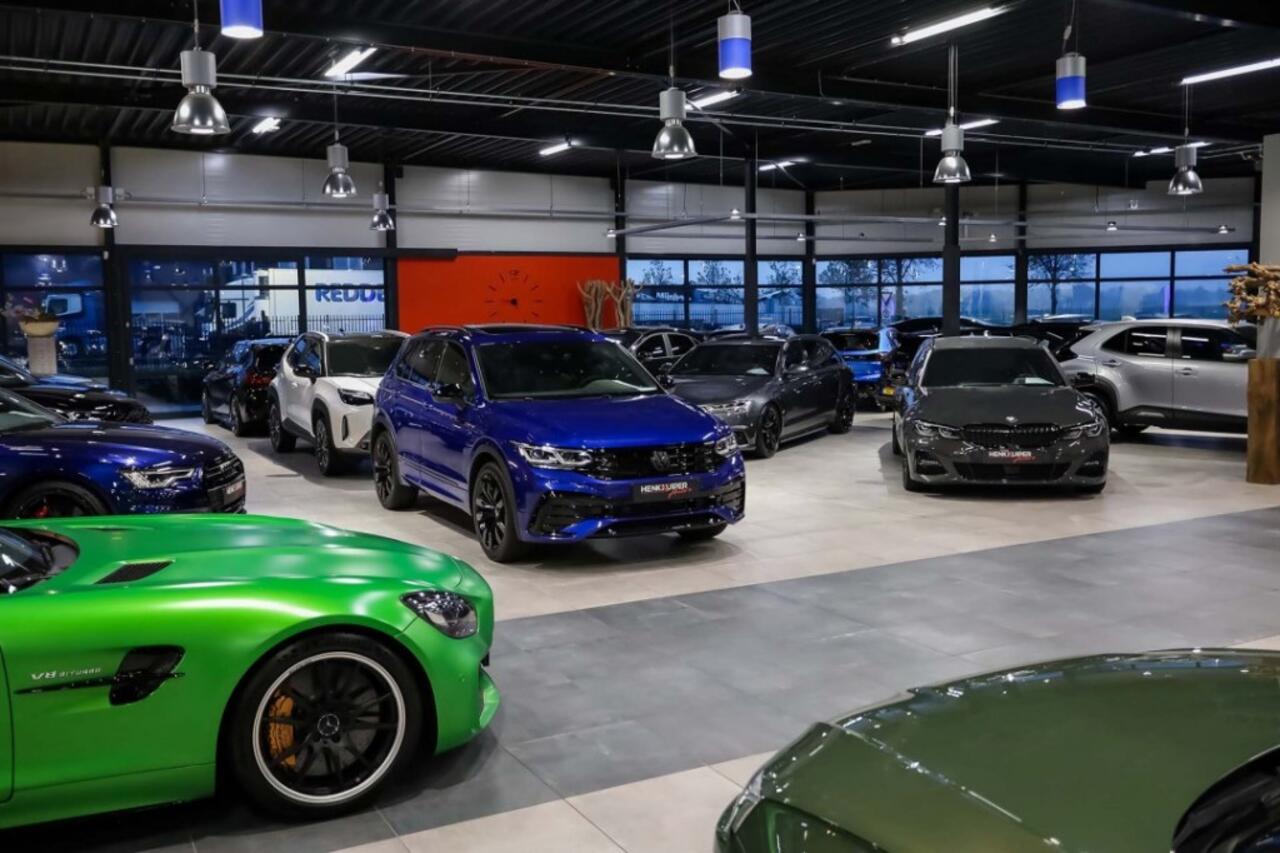 Volkswagen GOLF R-line 1.5 eTSI 150pk DSG facelift Black style/ Panodak /IQ Matrix LED /Head-up/Park-assist plus