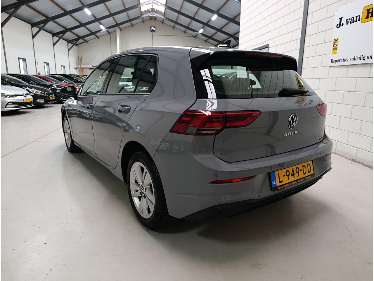 Volkswagen GOLF 1.0 eTSI Life Pdc V+A | Lmv | Automaat !
