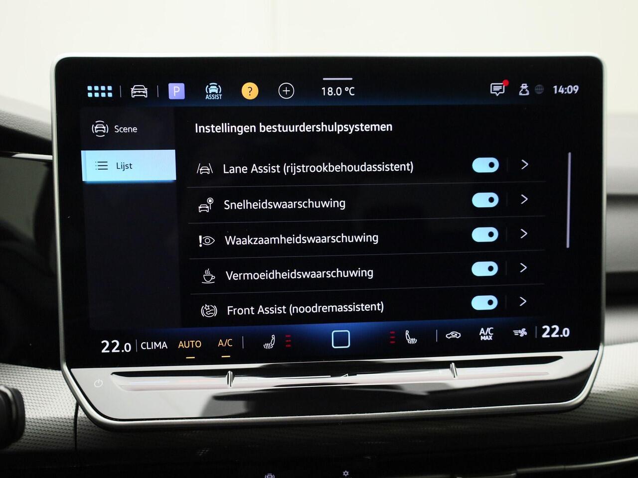 Volkswagen GOLF 1.5eTSI/150PK Style DSG · Head-up display · Navigatie · Camera · Apple/Android Car Play · Stoel- & Stuurverwarming · Garantie tot 06-02-2030 of 100.000km