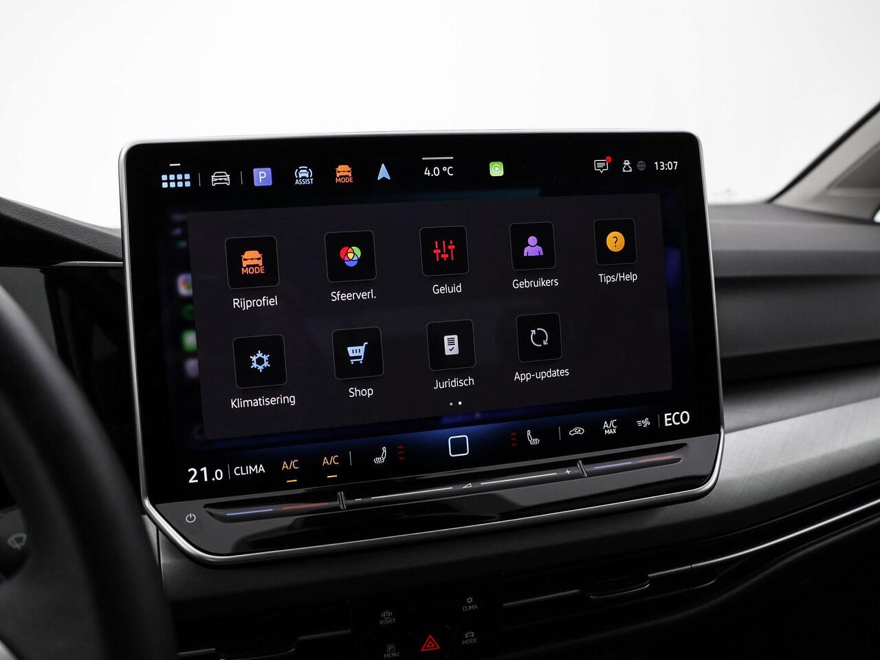 Volkswagen GOLF 1.5 eHybrid 204pk DSG Life Edition · Camera · Apple/Android Car Play · Stoel & Stuurverwarming · P-Sensoren · Keyless · 18'' Inch · Garantie t/m 19-05-2029 of 100.000km