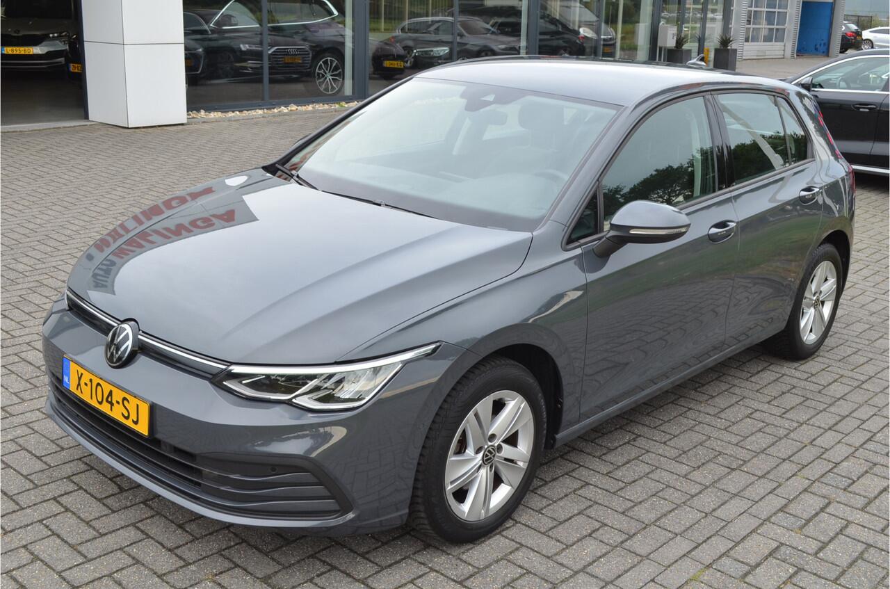 Volkswagen GOLF 1.0 eTSI Life Business Carplay | Stuur + Stoelverwarming | Adaptive Cruise | Virtual cockpit | Sfeerverlichting