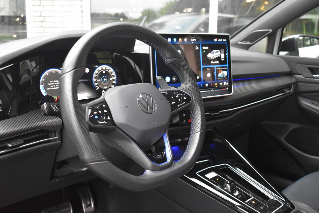 Volkswagen GOLF 2.0 TSI 4Motion R Performance Akra Pano DCC HUD Harman/K