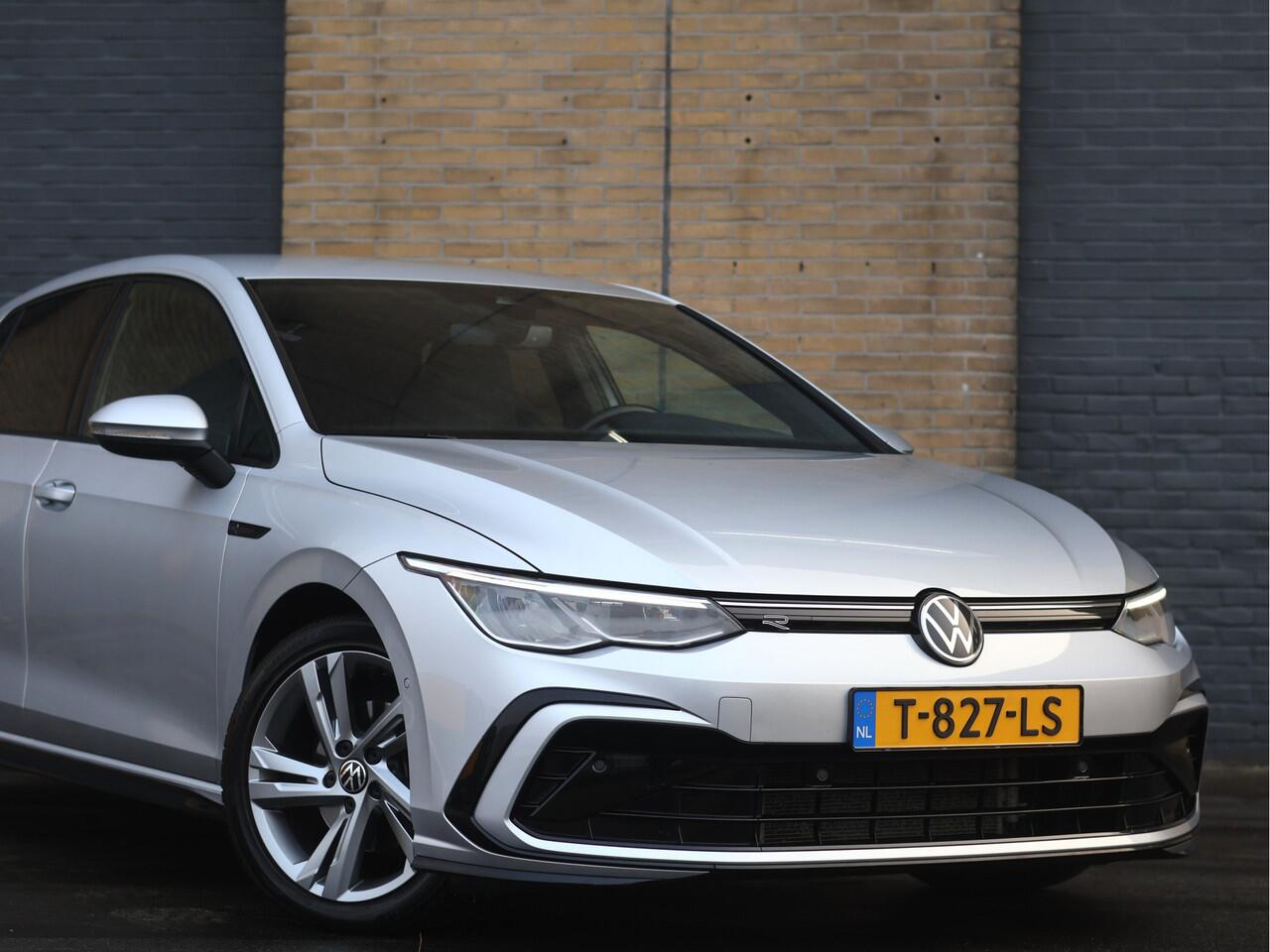 Volkswagen GOLF 8 1.5 TSI R-line 150PK | R-line | ACC | Carplay | Cam | Stoelverw. | Clima |