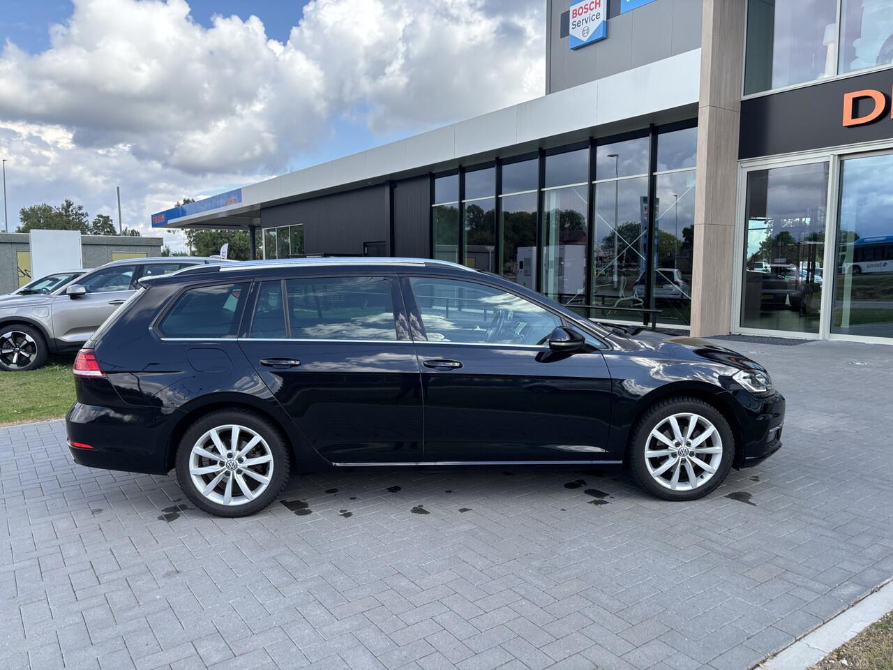 Volkswagen GOLF Variant 1.5 TSI Highline 150pk DSG Navi I Trekhaak I Led