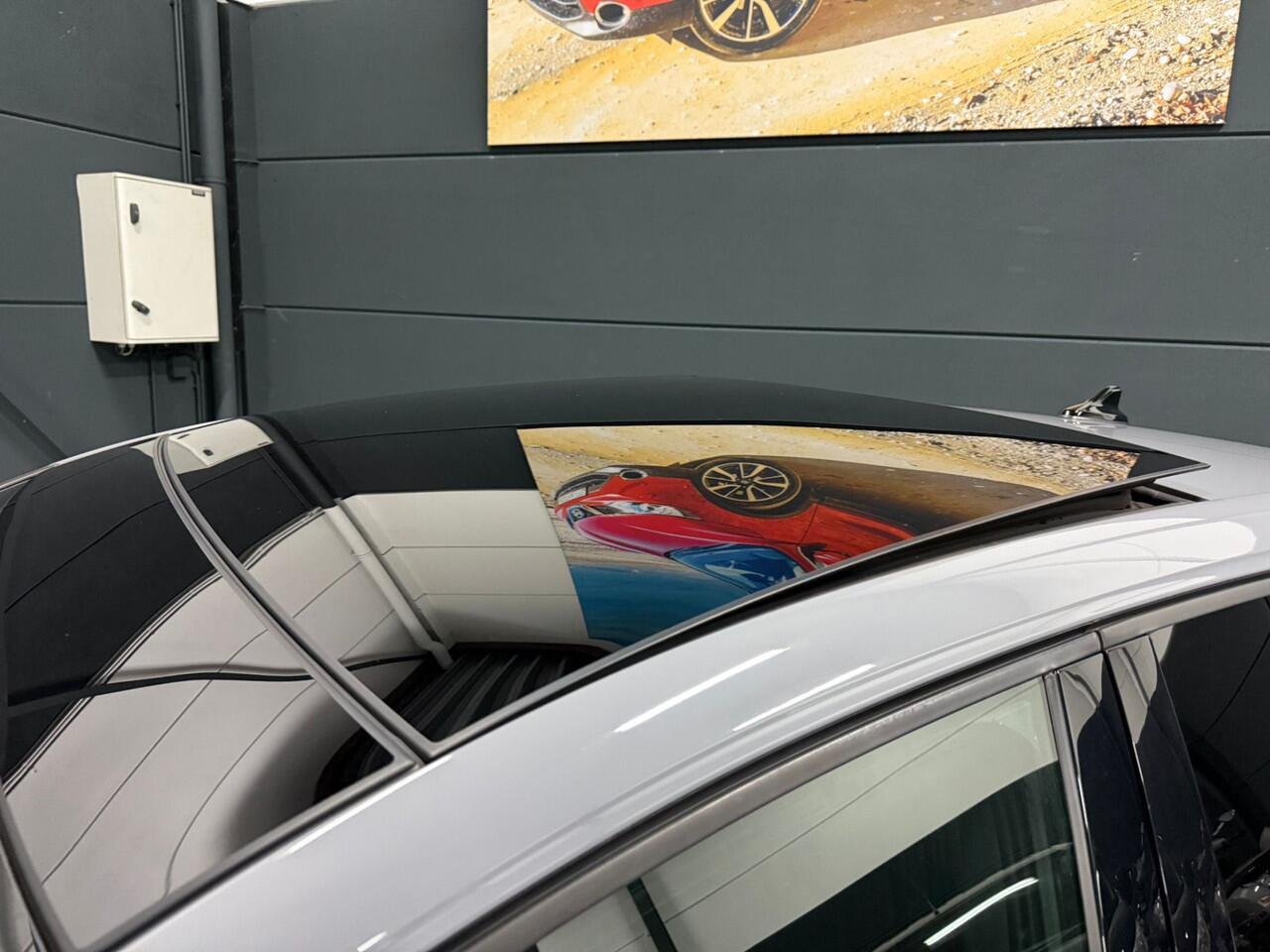 Volkswagen GOLF 2.0 TSI GTI 245pk Panoramadak Head-Up Camera Navigatie Nardo iq Light