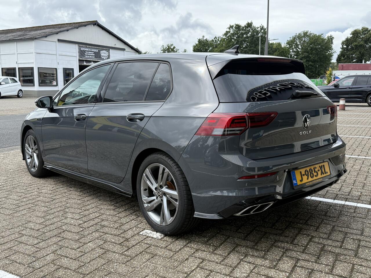 Volkswagen GOLF 1.5 eTSI 150pk R-Line | LED | Adapt. Cruise | Apple Carplay | Sportstoelen | PDC V+A | Virtual Cockpit