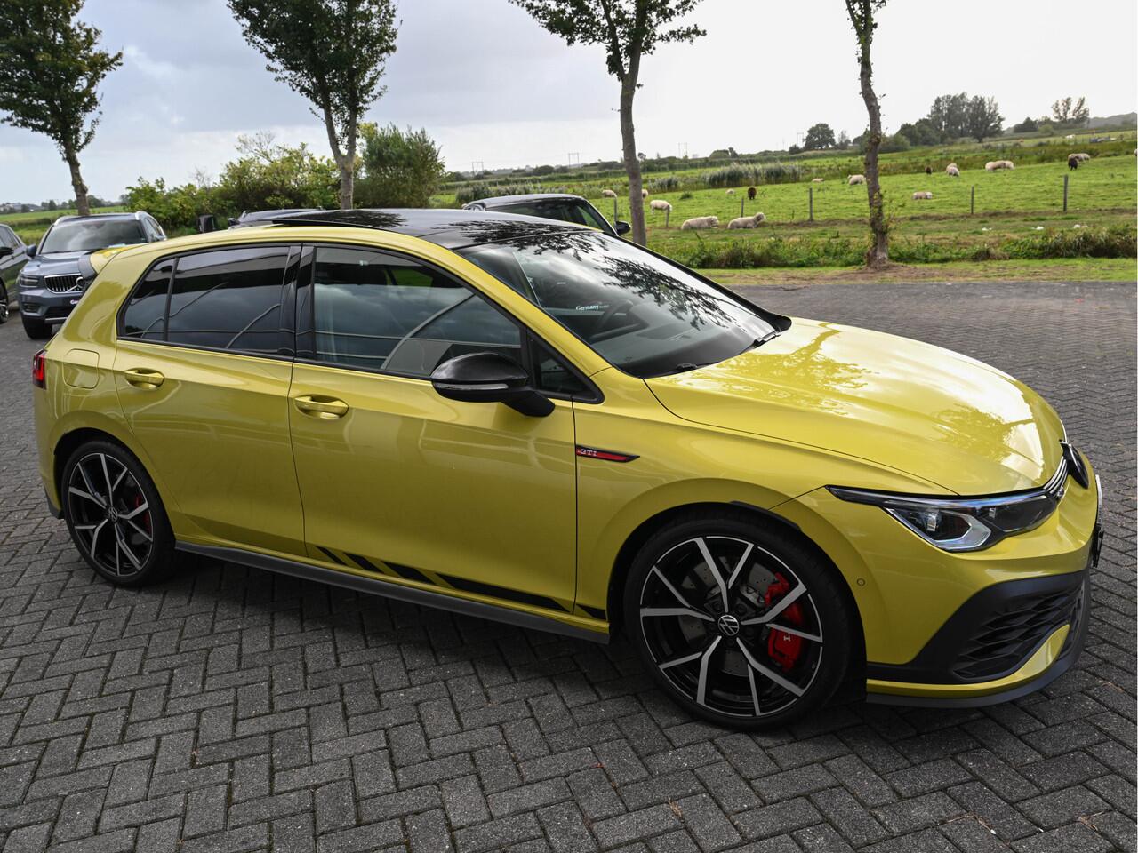 Volkswagen GOLF 2.0TSI 300pk GTI Clubsport Pano IQ-Light H&K Keyless Camera Stoel+Stuur Verw. VOL!!