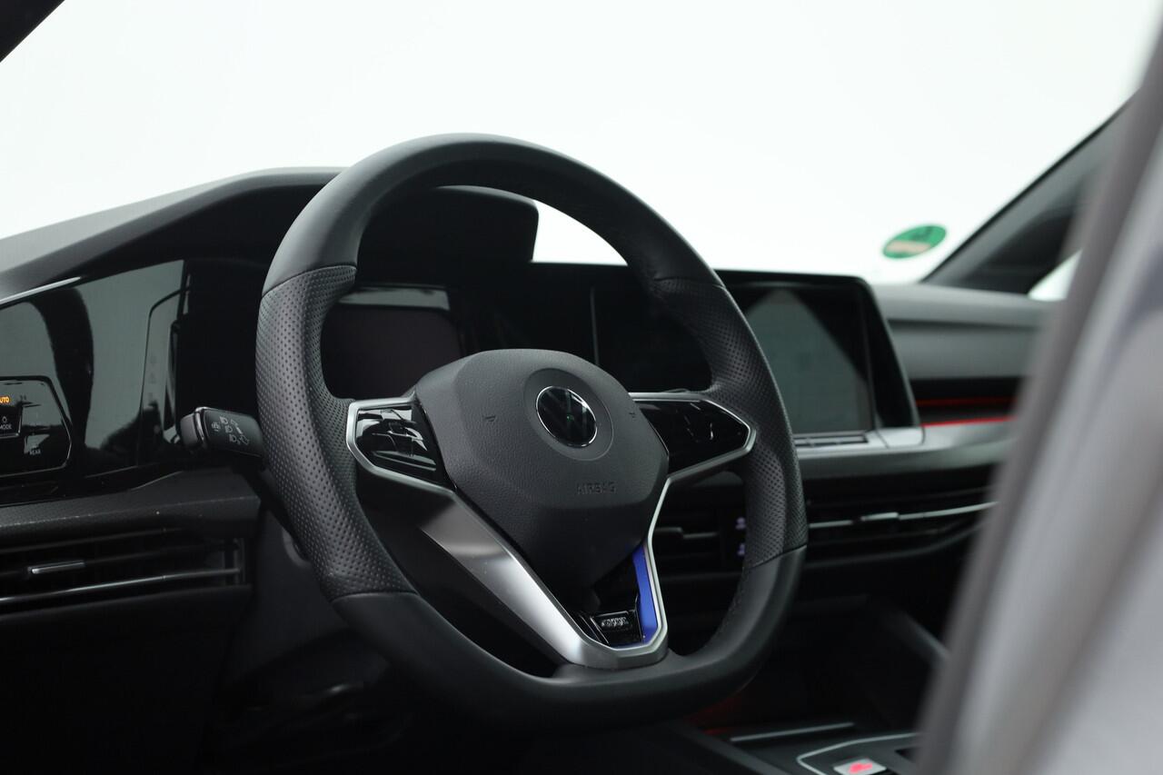 Volkswagen GOLF 1.4 eHybrid GTE | HUD | Stoelventilatie | Leder | IQ. Light | Adapt. Cruise | Elek. Trekhaak