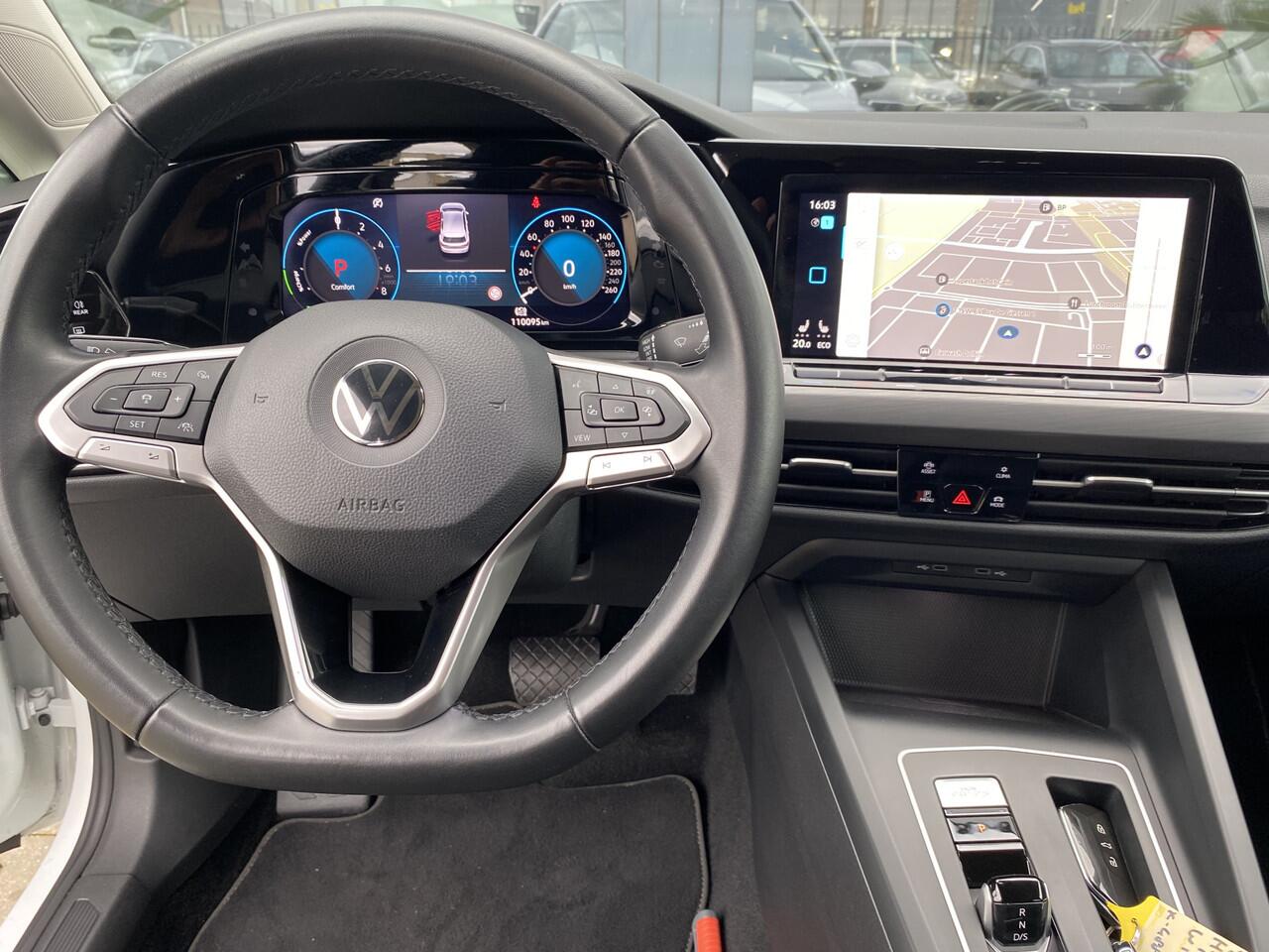 Volkswagen GOLF 1.4 eHybrid Style Adaptive Cruise Control, Camera & Massage Stoel