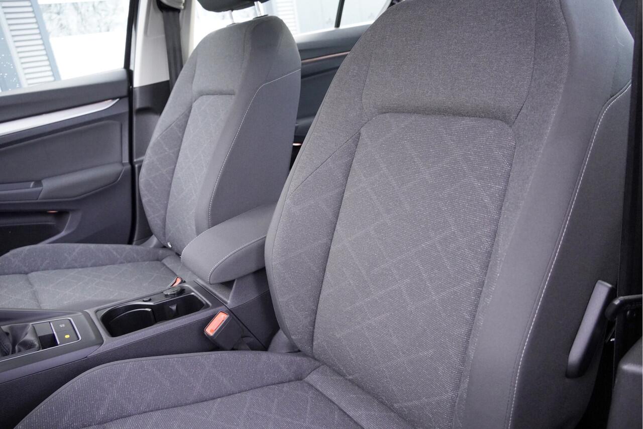 Volkswagen GOLF 1.0 TSI Life BJ2021 Lmv 16" | Led V+A | Pdc | Navi | App-Connect | Dashboard verlichting | Virtual cockpit | Climate control | Cruise control | Getint glas