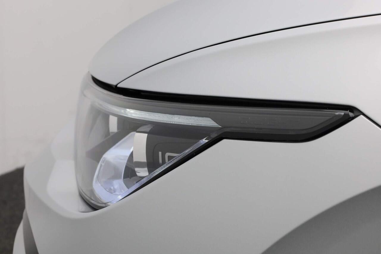 Volkswagen GOLF 1.5 eTSI 150PK DSG R-Line Business Black Style | Pano | IQ Light | Keyless | Camera | 18 inch | Apple Carplay / Android Auto