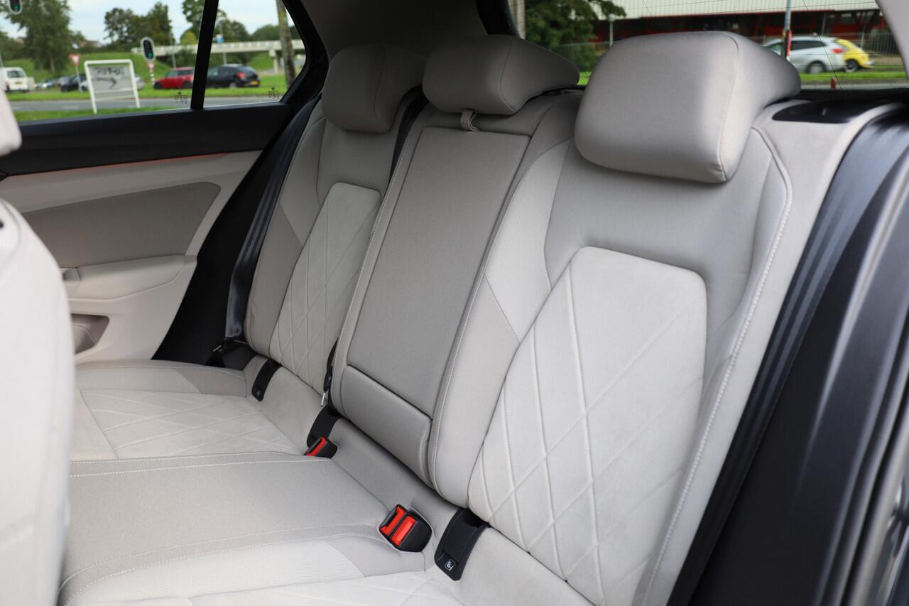 Volkswagen GOLF Style eHybrid 1.4 TSI 150kw/204pk DSG6