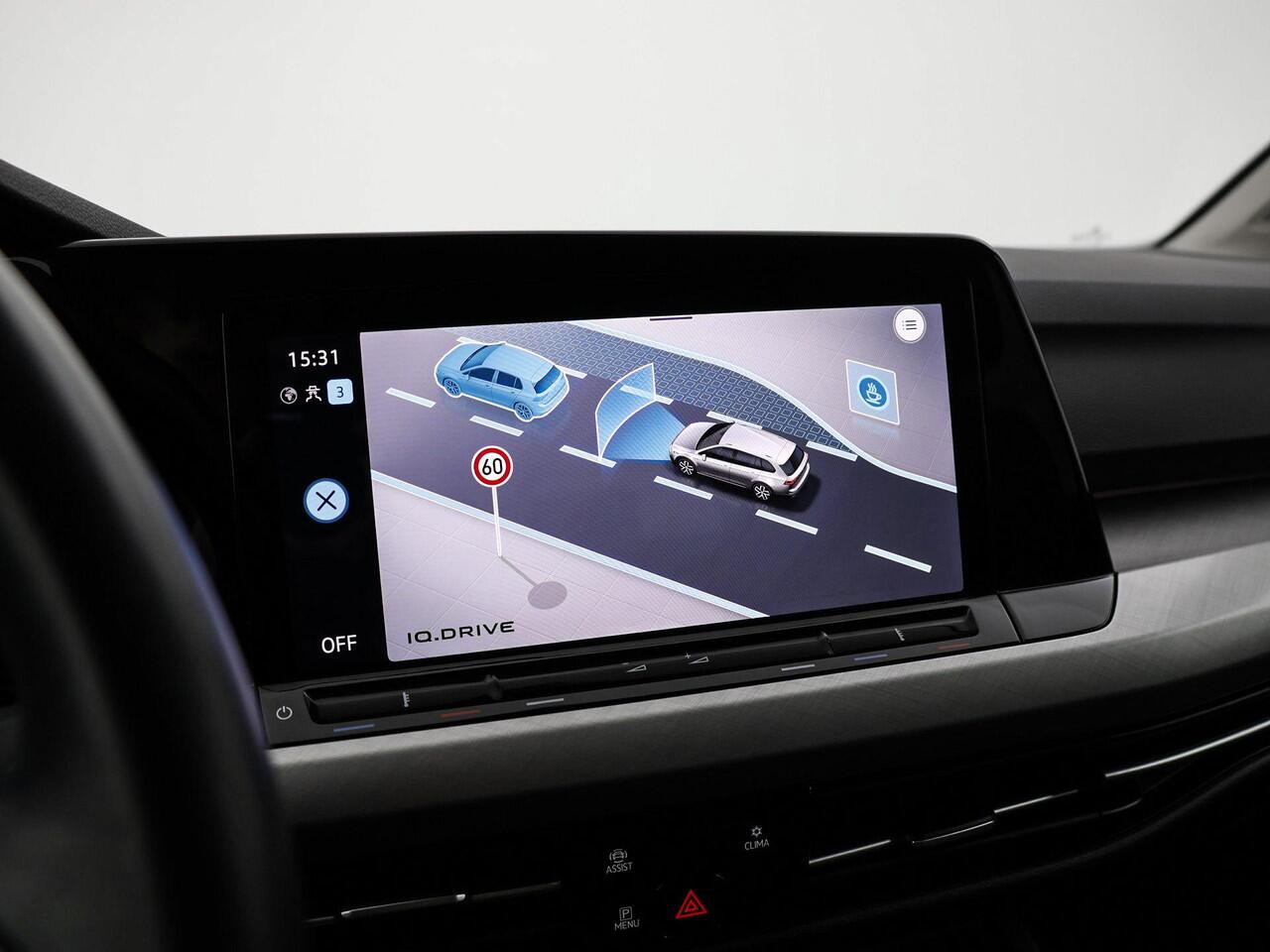 Volkswagen GOLF Variant 1.0 eTSI 110pk DSG Life · Camera · Inklapbare Trekhaak · Apple/Android Car Play · Navigatie · Verkeersbord Detectie · ACC · Garantie t/m 28-03-2027 of 100.000km