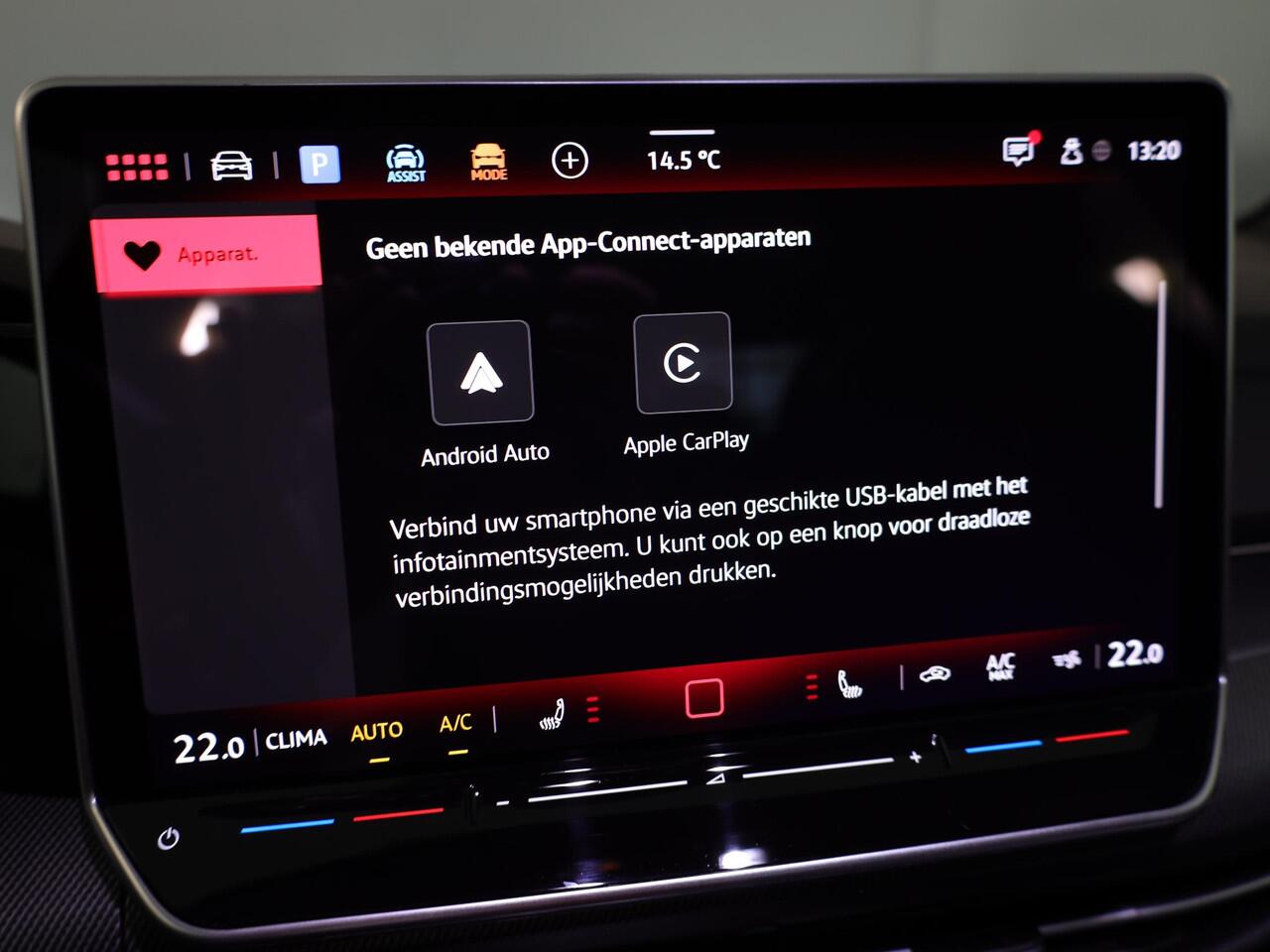 Volkswagen GOLF 2.0 TSI GTI 265PK DSG | Verlengde garantie | Panorama dak | Head up Display | Blackstyle | 19"LM velgen |