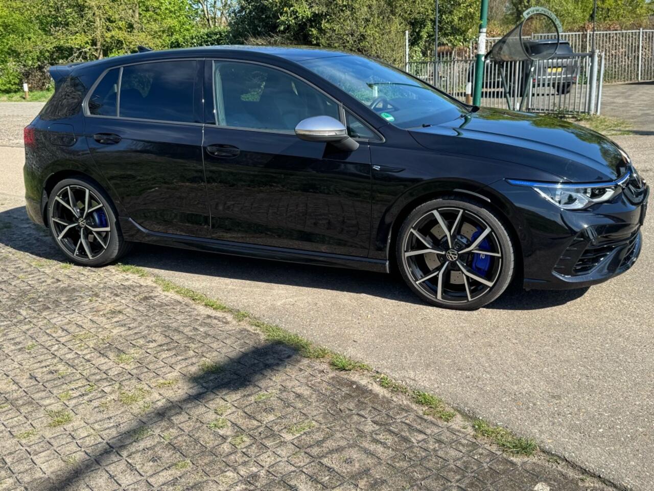 Volkswagen GOLF VIII Lim. Golf VIII 2.0 TSI R 4Motion (EURO 6d)