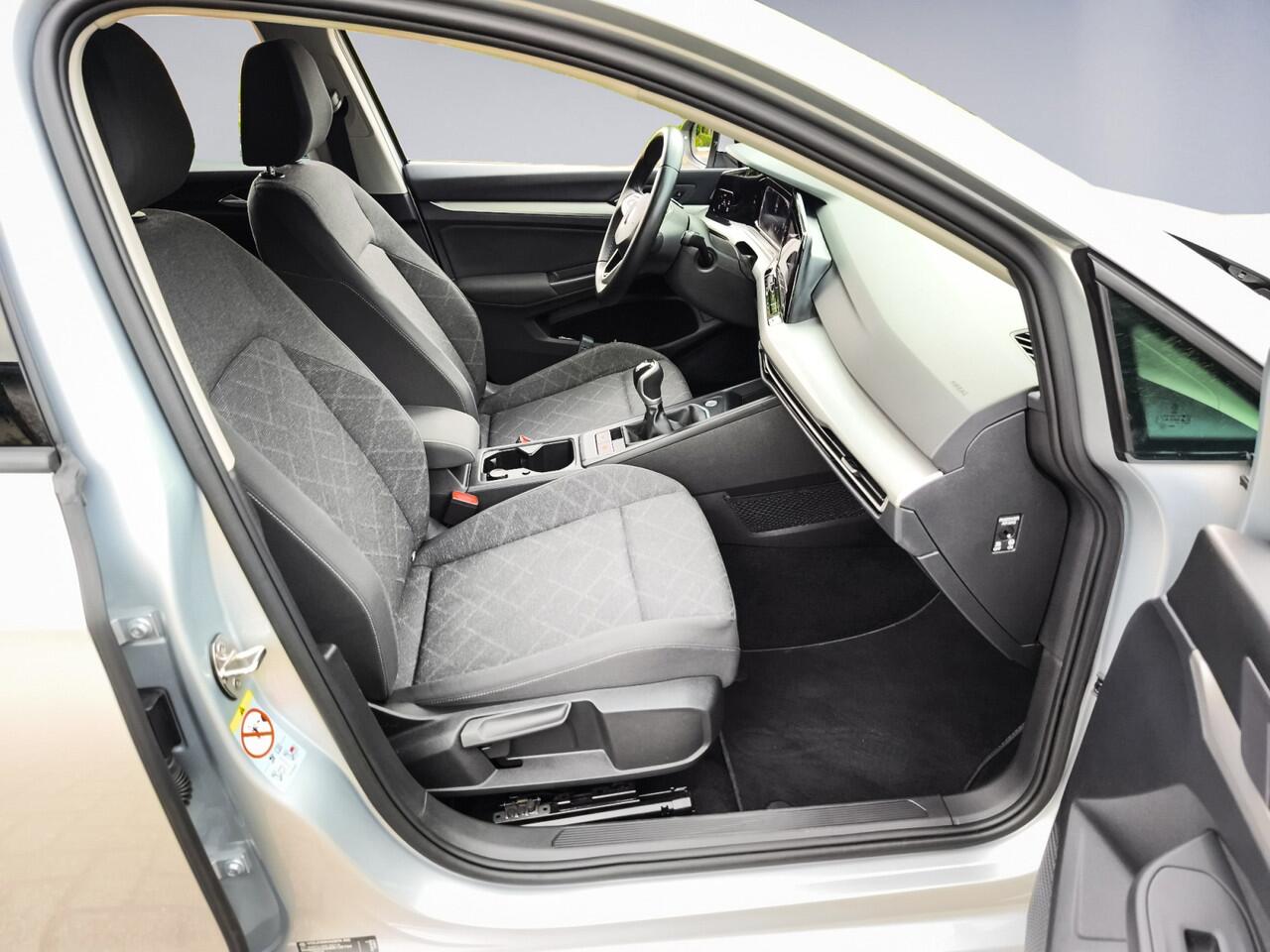 Volkswagen GOLF 1.0 TSI Life 1e-Eig. & keurig-Onderh. BOVAG-Garantie. NL-Auto.