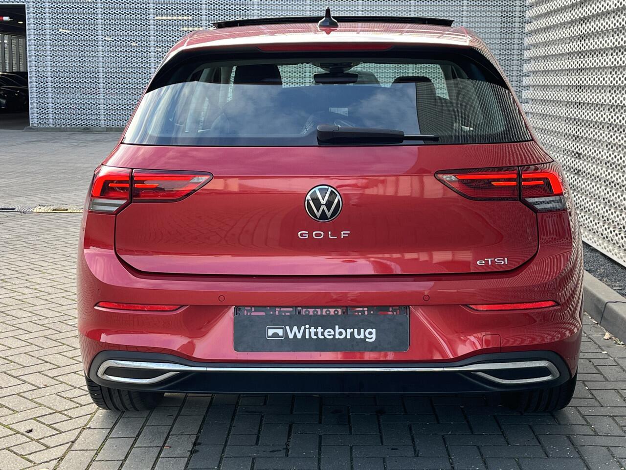 Volkswagen GOLF 1.5 eTSI 150PK Style / Panoramadak / Head-Up Display / Achteruitrijcamera / Memory Seat / Stuur + Stoelverwarming / LED-Plus **