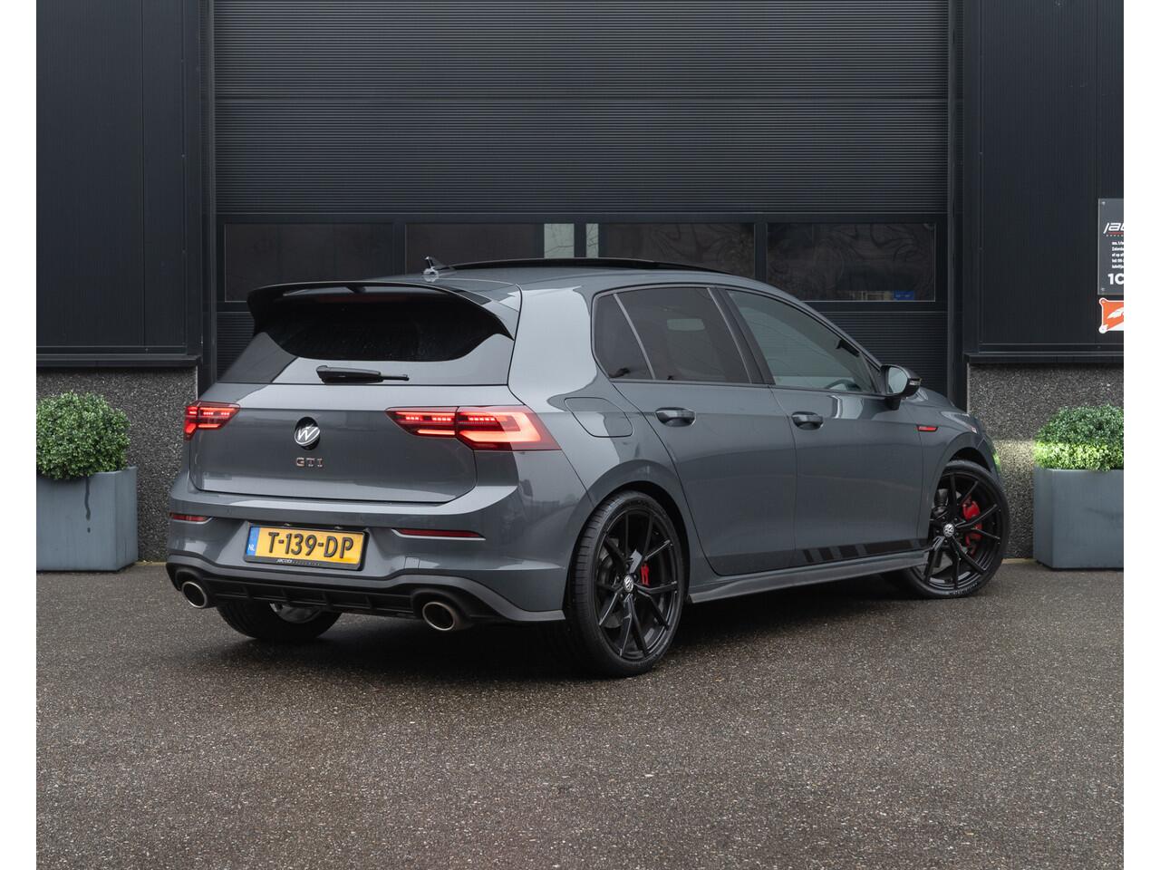 Volkswagen GOLF GTI Clubsport | 300PK | Pano | Keyless | IQ Light | Nardo | Camera | Lane & Side Assis | DCC | Sound