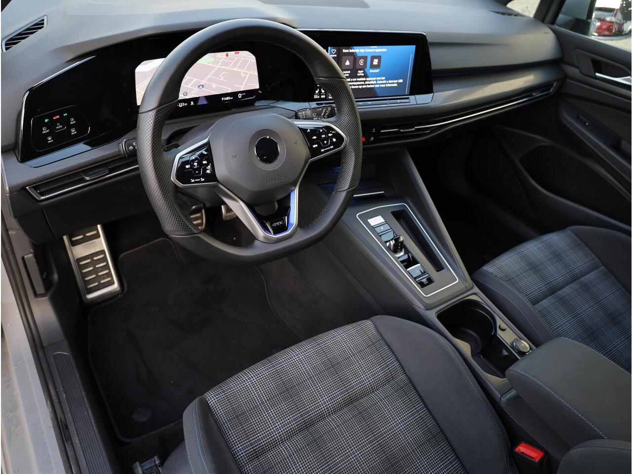 Volkswagen GOLF GTE 1.4 eHybrid 245PK | Achteruitrijcamera | Adaptive Cruise | Stoel&Stuurverwarming | Getint Glas | Carplay/Android |