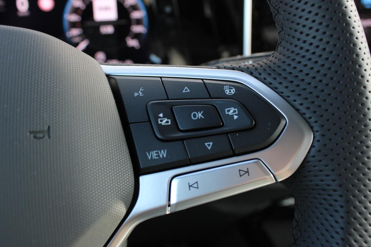 Volkswagen GOLF 1.5 eTSI R-line 150PK DSG |IQ.LIGHT|ACC|CAMERA|19'' VELGEN|DCC|