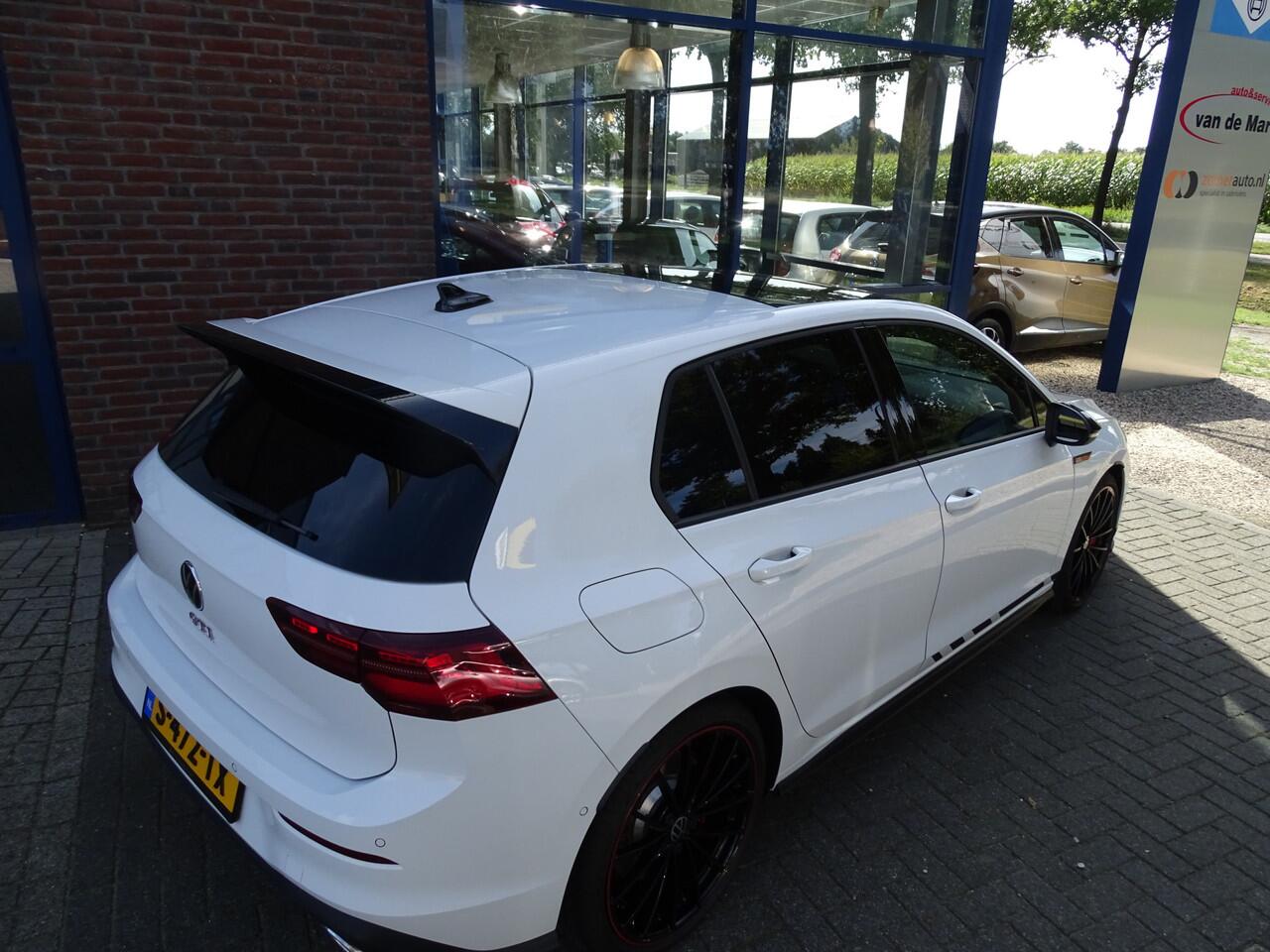 Volkswagen GOLF 2.0 TSI GTI Clubsport IQ licht Panoramadak Harman kardon