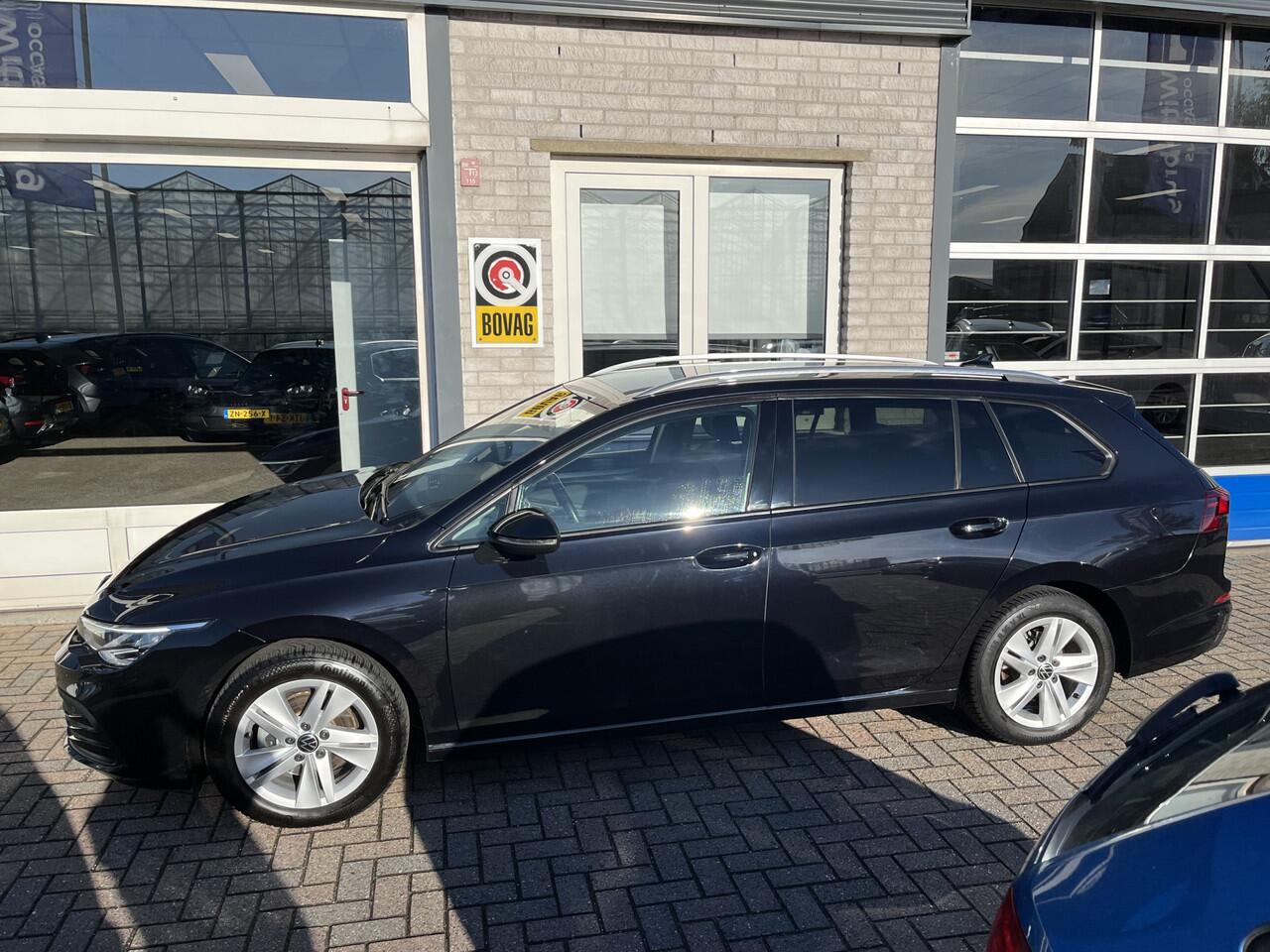 Volkswagen GOLF Variant 1.0 TSI Life / TREKHAAK/ PARK.SENSOREN V+A/ ACC/ APP-CONNECT/ NAVI/ DIGITAL DASH/ LANE-ASSIST/ DAB/ CLIMA/ ISOFIX/ 16'' LMV