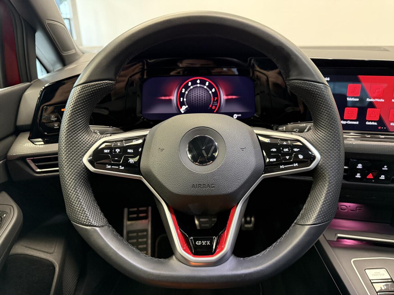 Volkswagen GOLF 2.0 TSI GTI Parkeerassistent Keyless Go/Start HUD