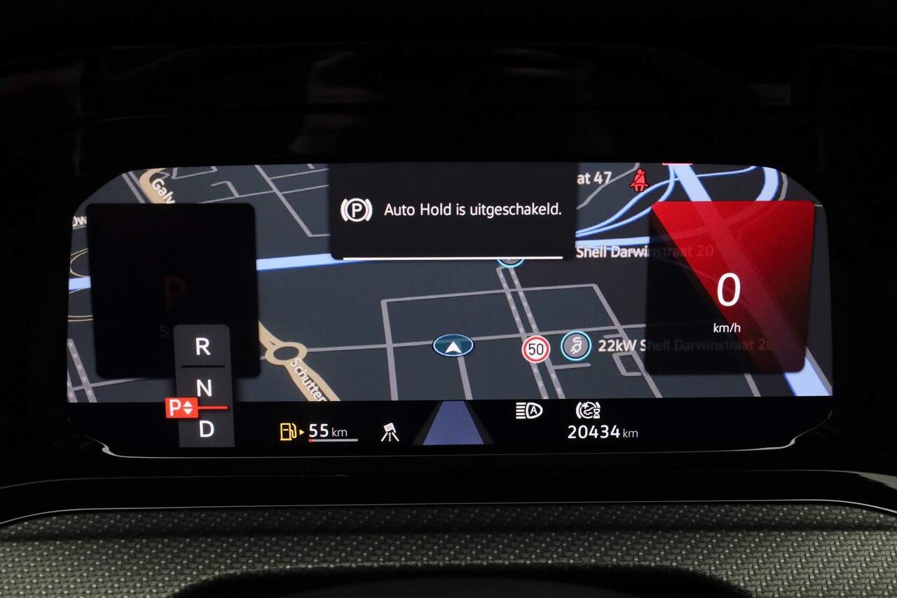 Volkswagen GOLF 1.5 eTSI 150PK DSG R-Line Business Black Style | Pano | IQ Light | Keyless | Camera | 18 inch | Apple Carplay / Android Auto