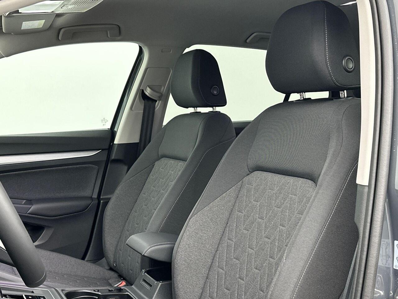 Volkswagen GOLF 1.5 eTSI Life Edition 1.5 eHybrid 150 kW / 204 pk